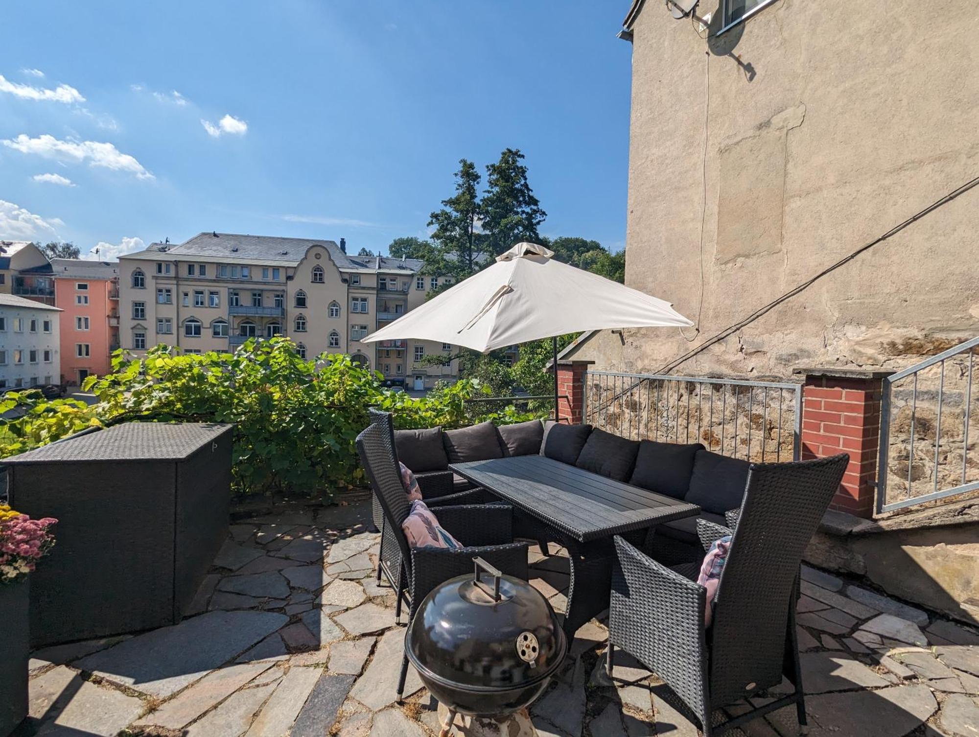F2 - Urlaubsmagie Sauna, Whirlpool, Pool & Garten Sebnitz Exteriör bild