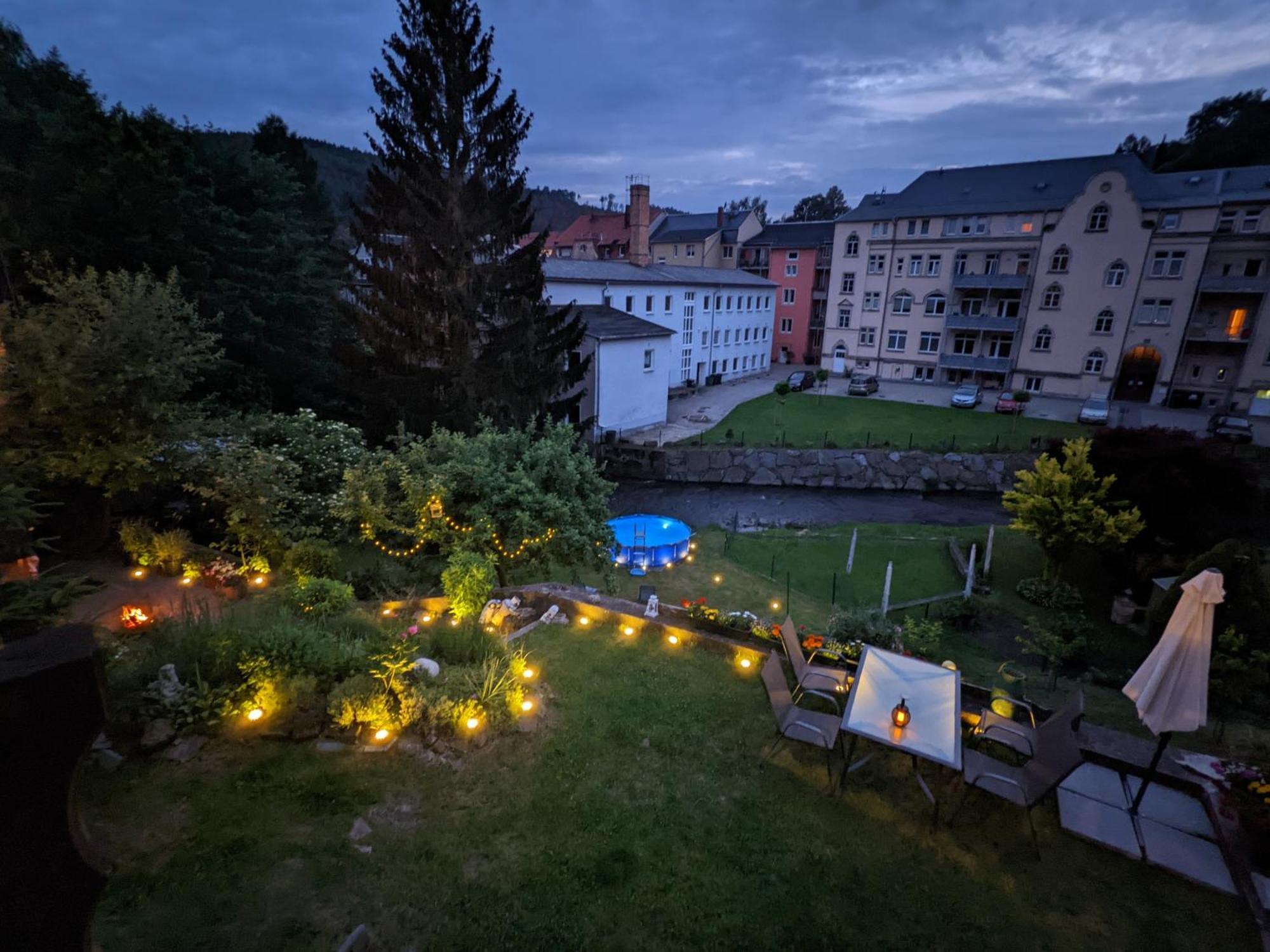 F2 - Urlaubsmagie Sauna, Whirlpool, Pool & Garten Sebnitz Exteriör bild