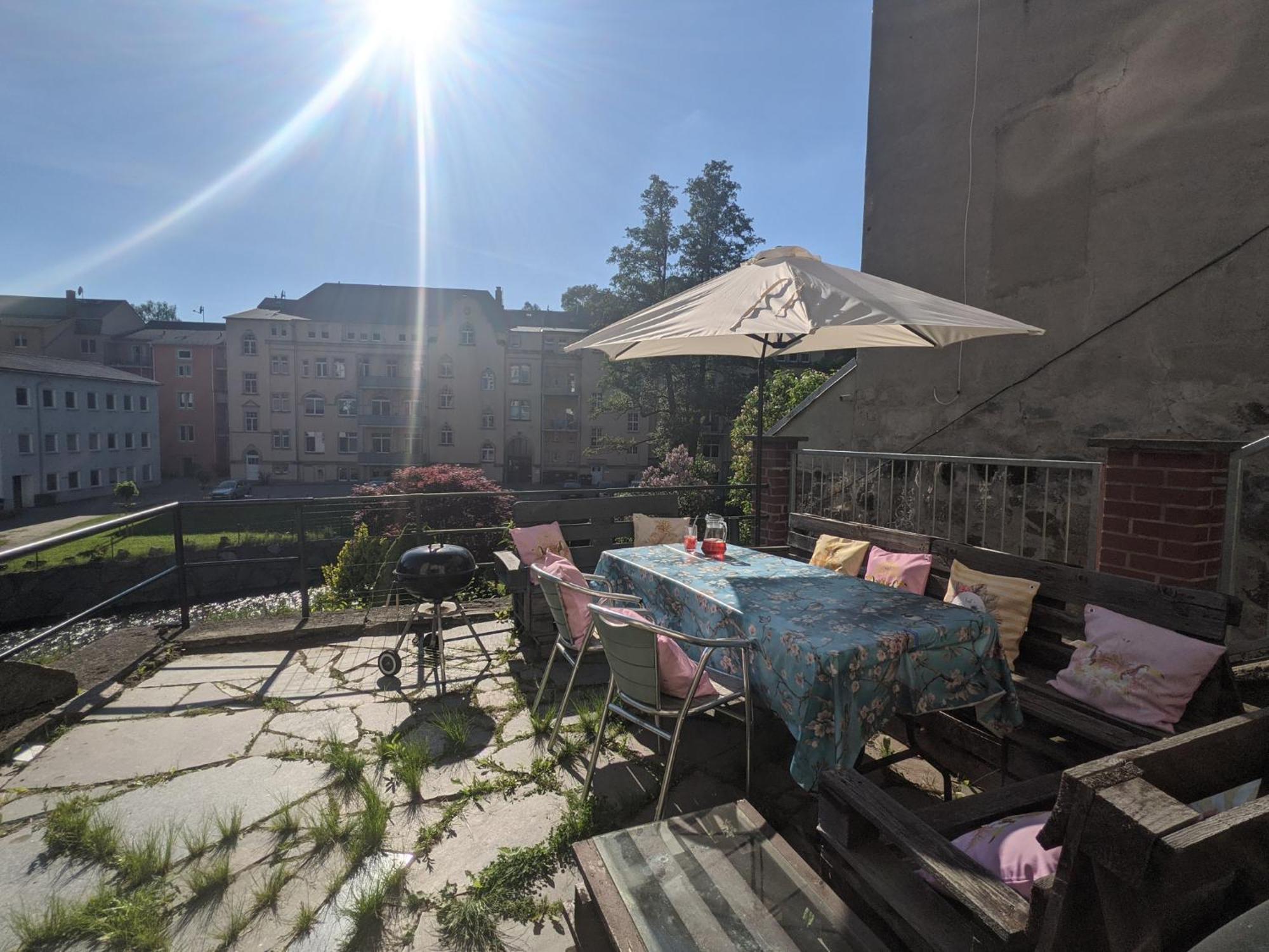 F2 - Urlaubsmagie Sauna, Whirlpool, Pool & Garten Sebnitz Exteriör bild
