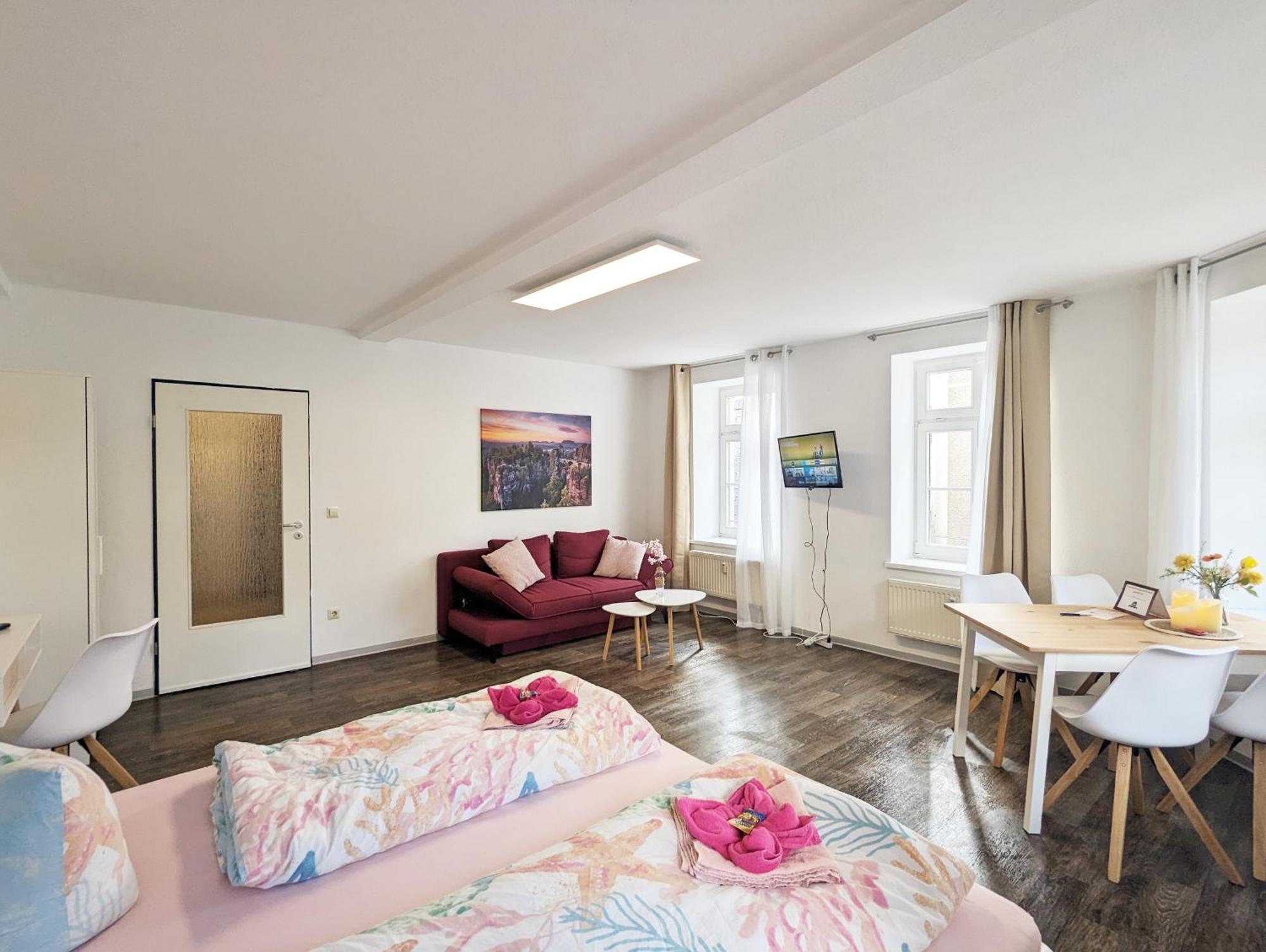 F2 - Urlaubsmagie Sauna, Whirlpool, Pool & Garten Sebnitz Exteriör bild